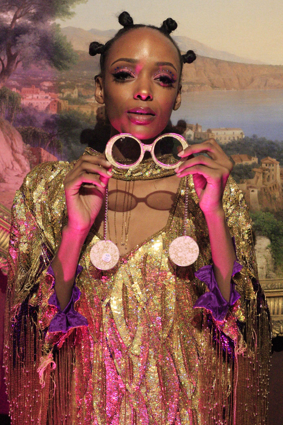1960s round doll frames with pink rims